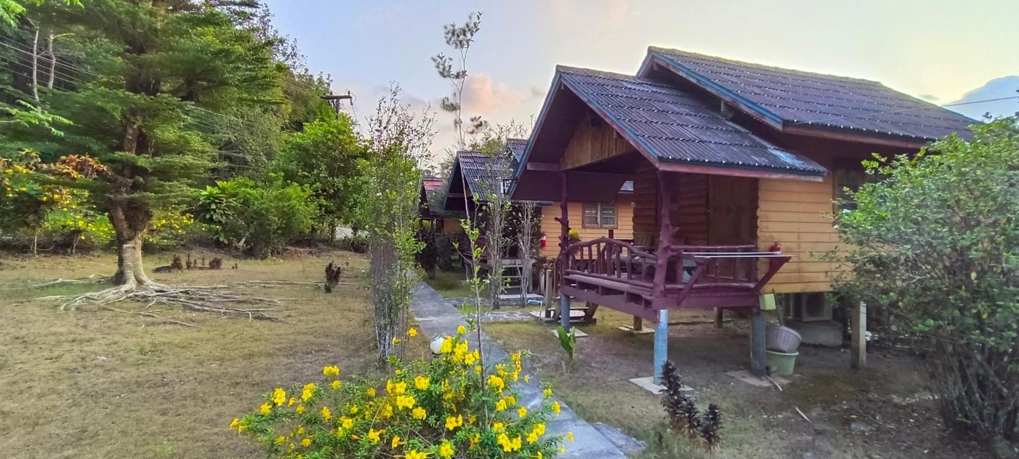 Ta Yai Homestay Ko Kut Экстерьер фото